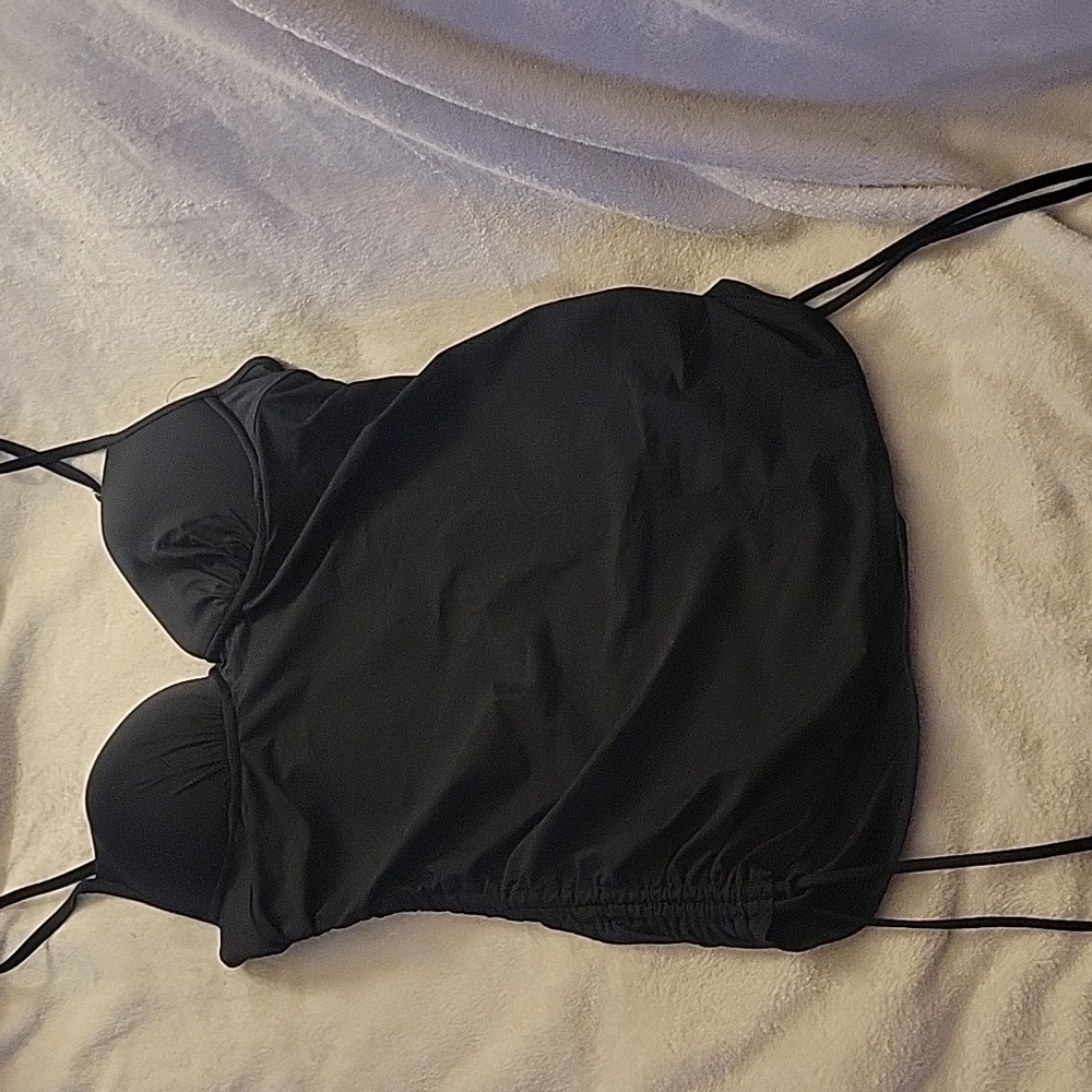 Women's Swimsuit. Spanks Size L. Assests